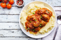 tagAlt.Beef Meatballs with Tomato Sauce and Mashed Celeraic