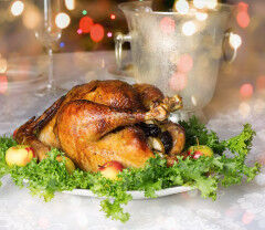 tagAlt.Christmas table with roast capon