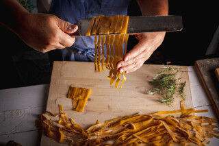 tagAlt.Pasta cutting hand Cover 20201217