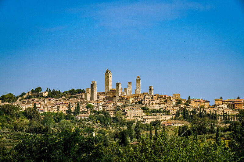tagAlt.San Gimignano City Scape panorama Cover