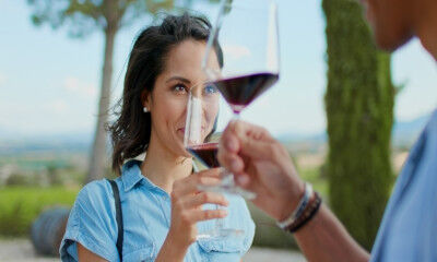 tagAlt.Woman drinking red wine 5