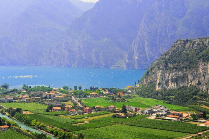 Landscape With The Lake Lago Di Garda, Italy_20202020101