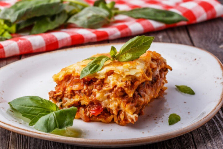 Lasagna with Meat and Tomato Sauce_3481612355355