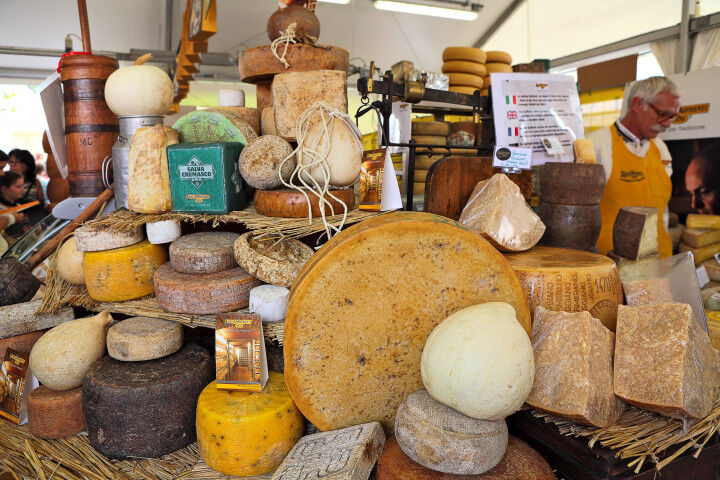 Piedmont_bra_festival_cheese_slow_20220512
